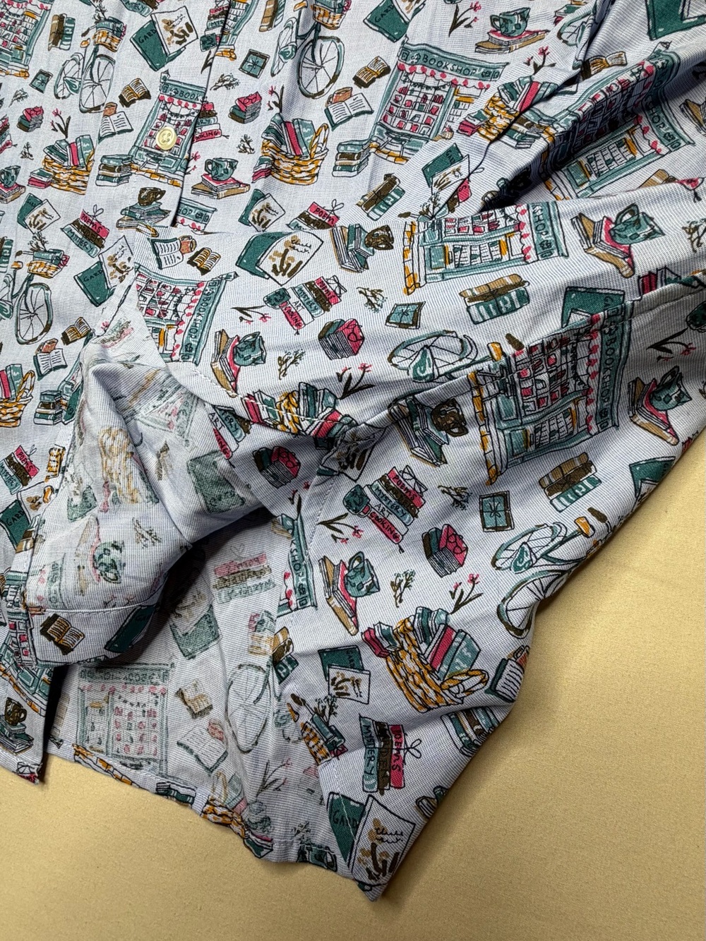 Talbots Light Blue Novelty Print Button-Up Shirt with Multicolor NWT 740 - Picture 3 of 5